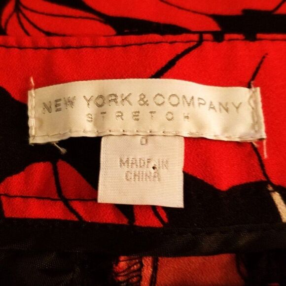 New York & Company Stretch Pants Wide Leg Poppy Flower Black Red Sz 0 Small - Picture 10 of 12